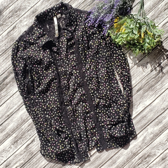 LC Lauren Conrad Tops - LC Lauren Conrad Floral Button Down Lace Top